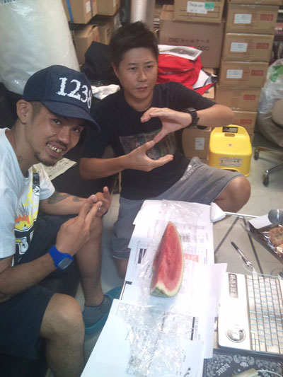 2011-08-22 21.43.59.jpg